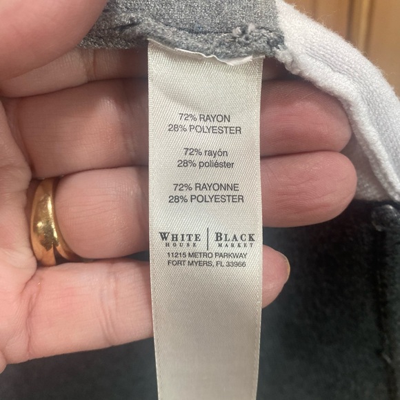 White House Black Market Cream Top - Picture 5 of 6